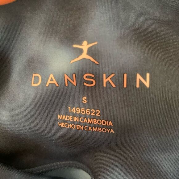 Danskin blue camo tight leggings, NWT, size S/P - Picture 7 of 8